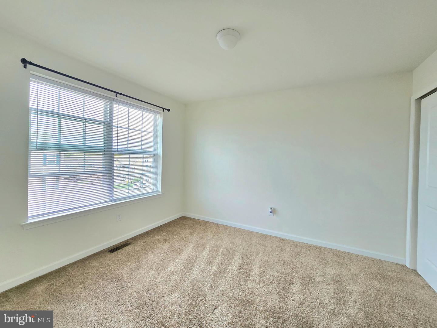 1045 Chapman Cir Property Photo 10