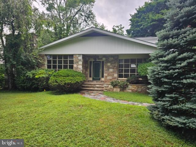 8128 Cedar Property Photo 1