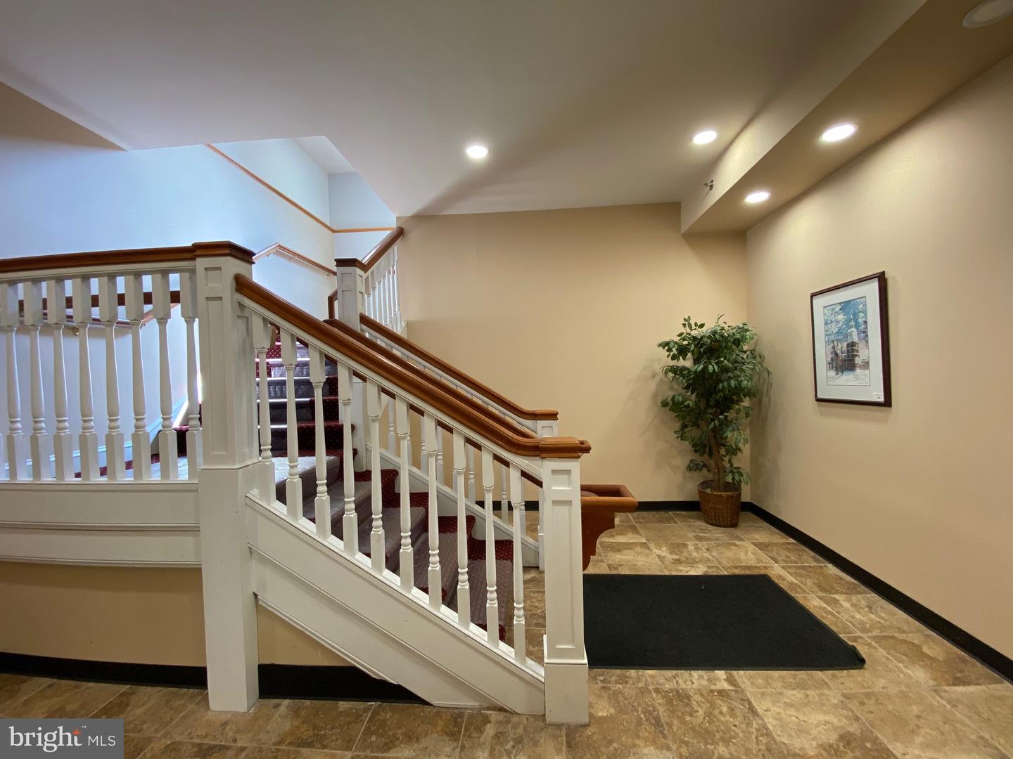 296 W Ridge Pike #ll103 Property Photo 5
