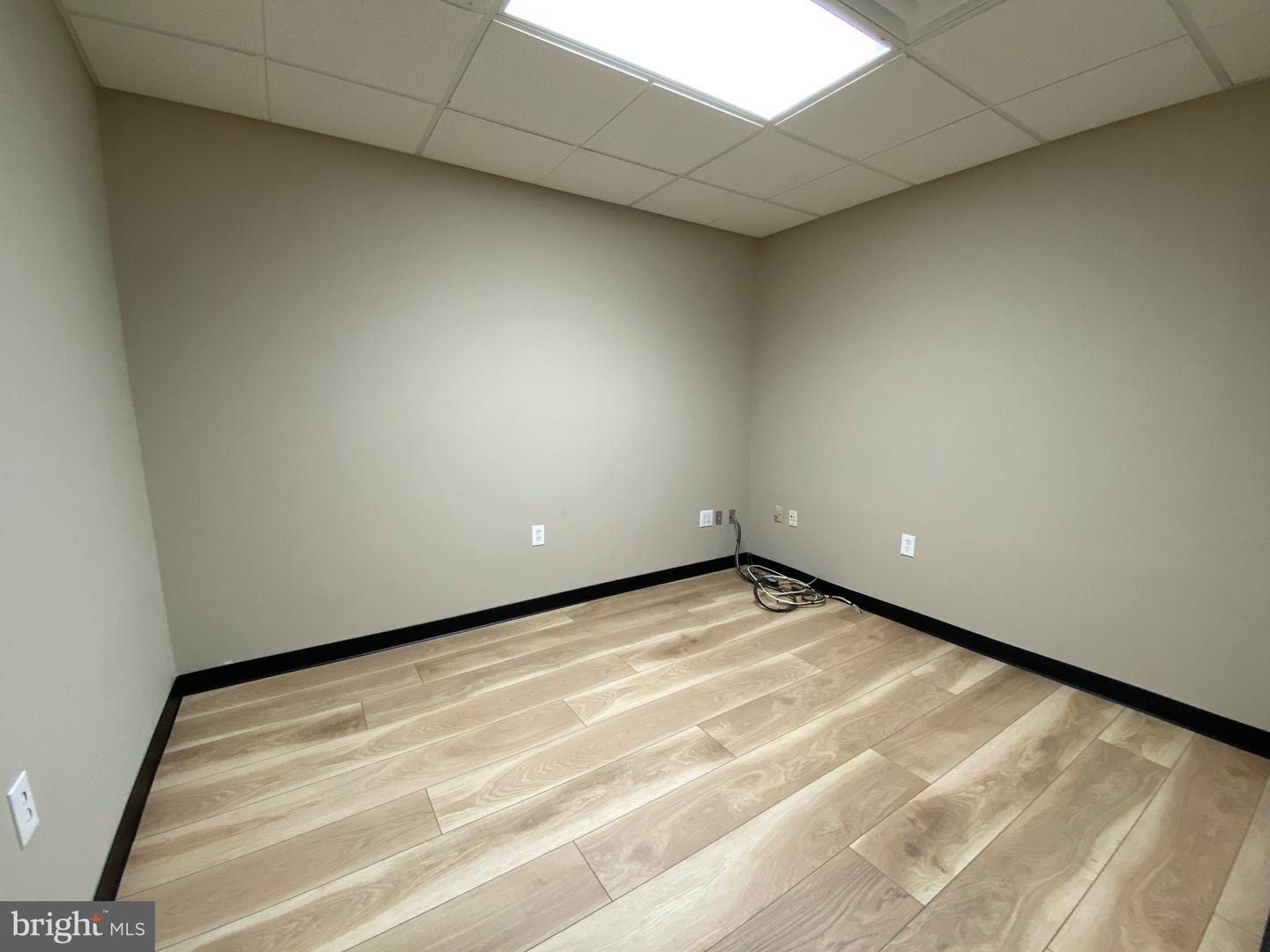 296 W Ridge Pike #ll103 Property Photo 9