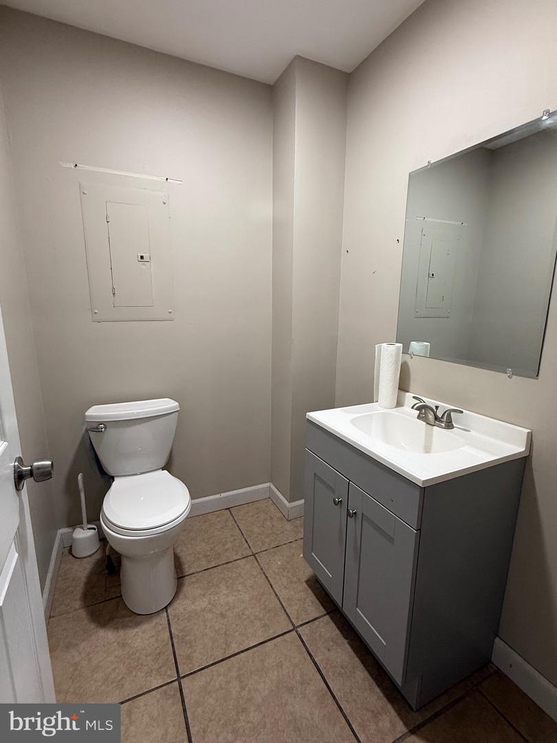 2813 E High St #a Property Photo 8