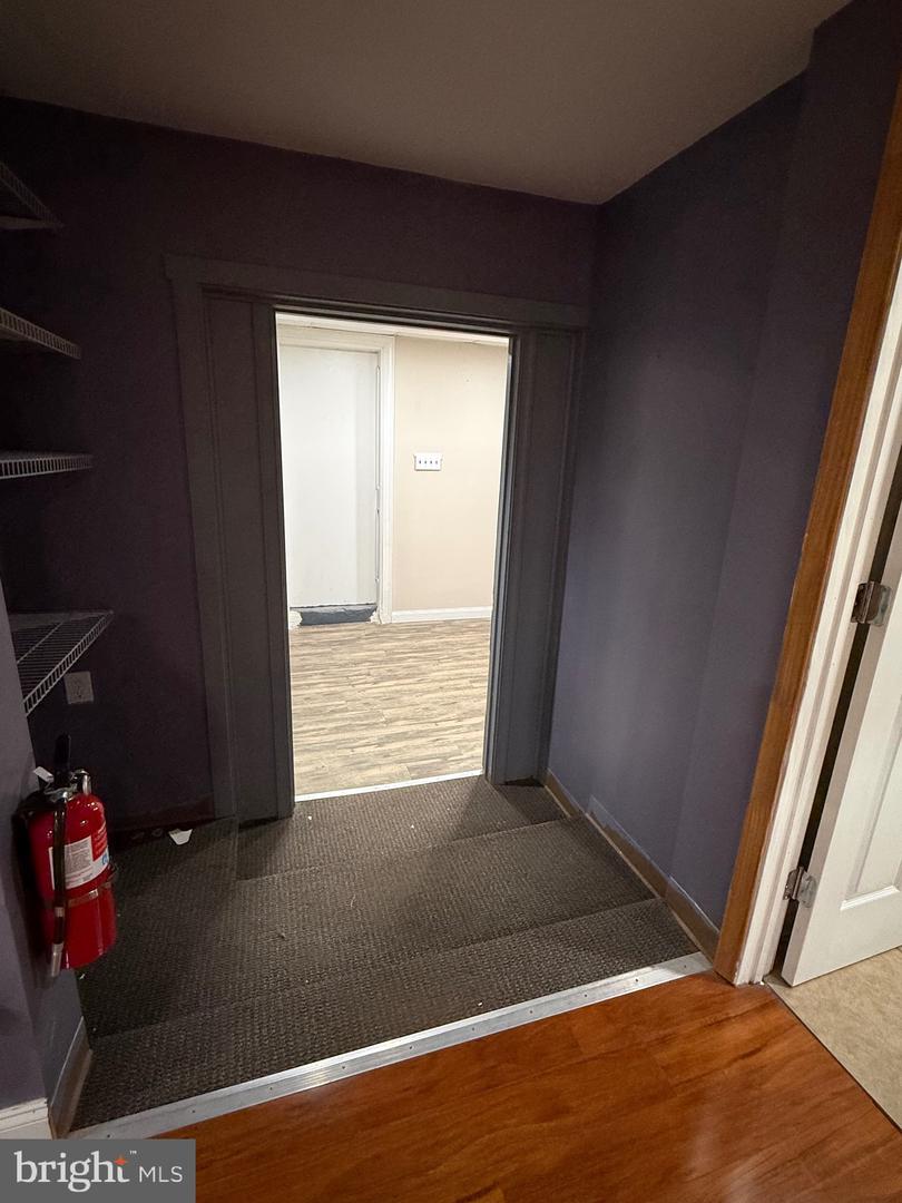 2813 E High St #a Property Photo 9