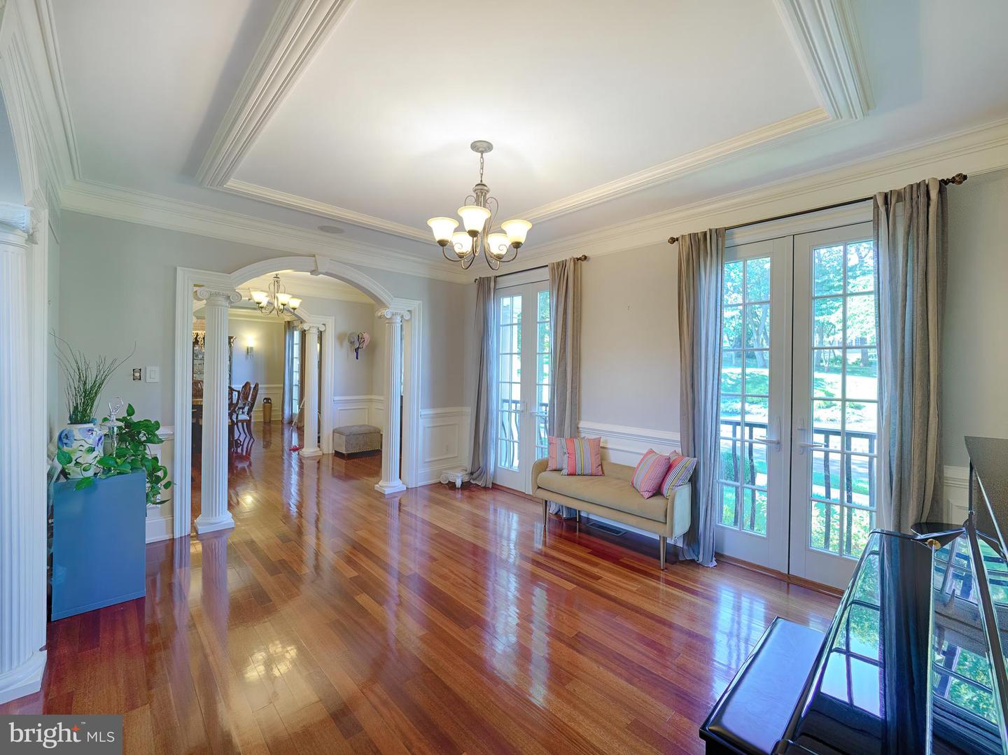1641 Reading Cir Property Photo 4
