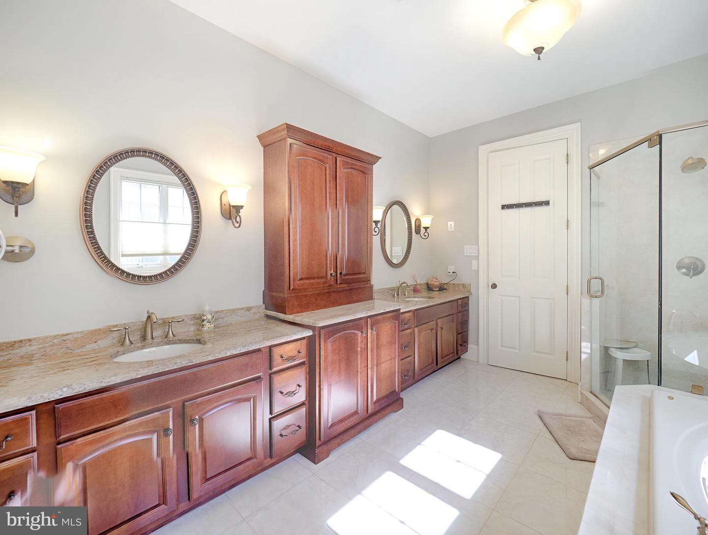1641 Reading Cir Property Photo 18