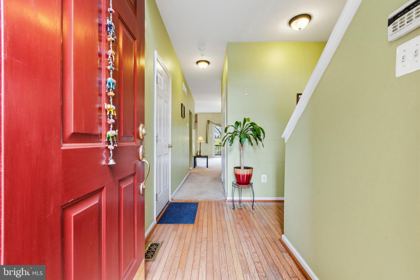 80 CHADWICK CIR Property Photo 1