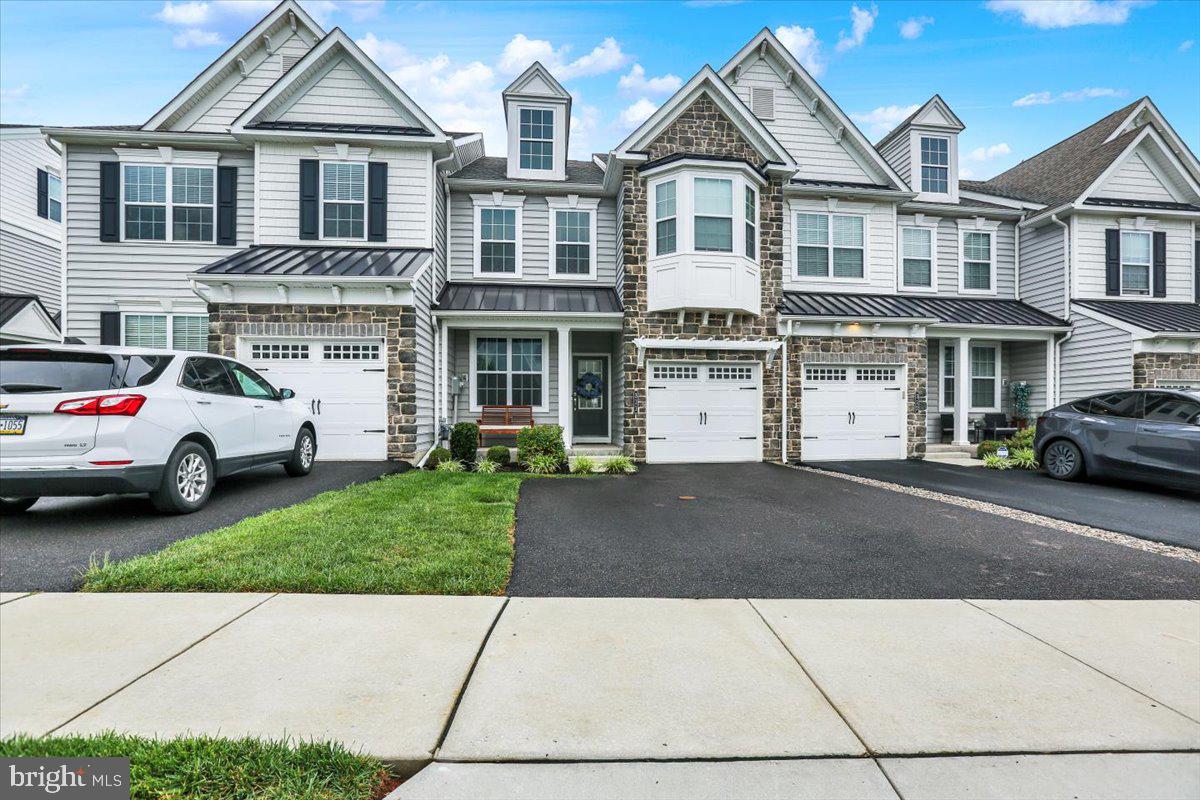 311 FLINTROCK CT