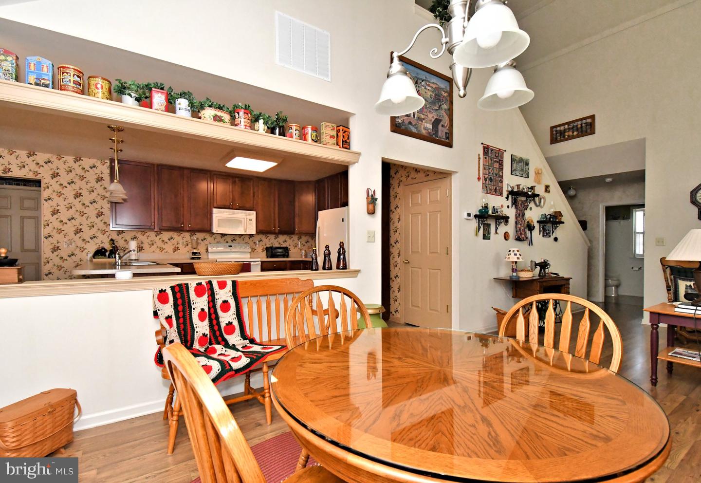 138 Arbour Ct Property Photo 8