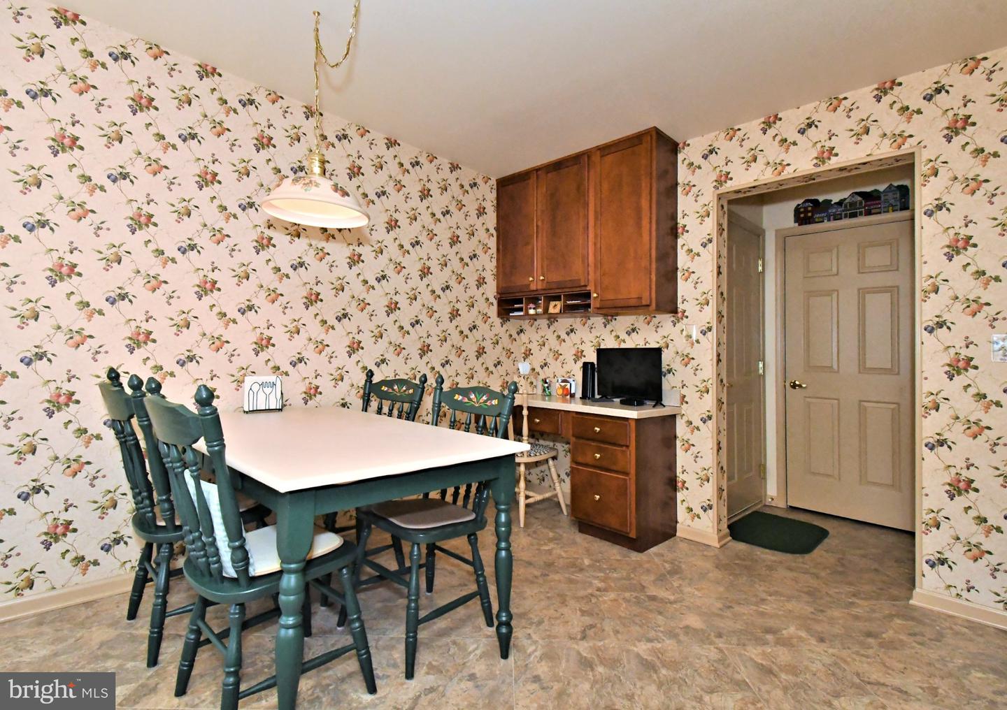 138 Arbour Ct Property Photo 15