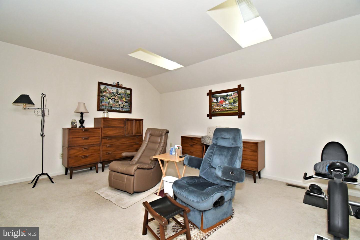 138 Arbour Ct Property Photo 32