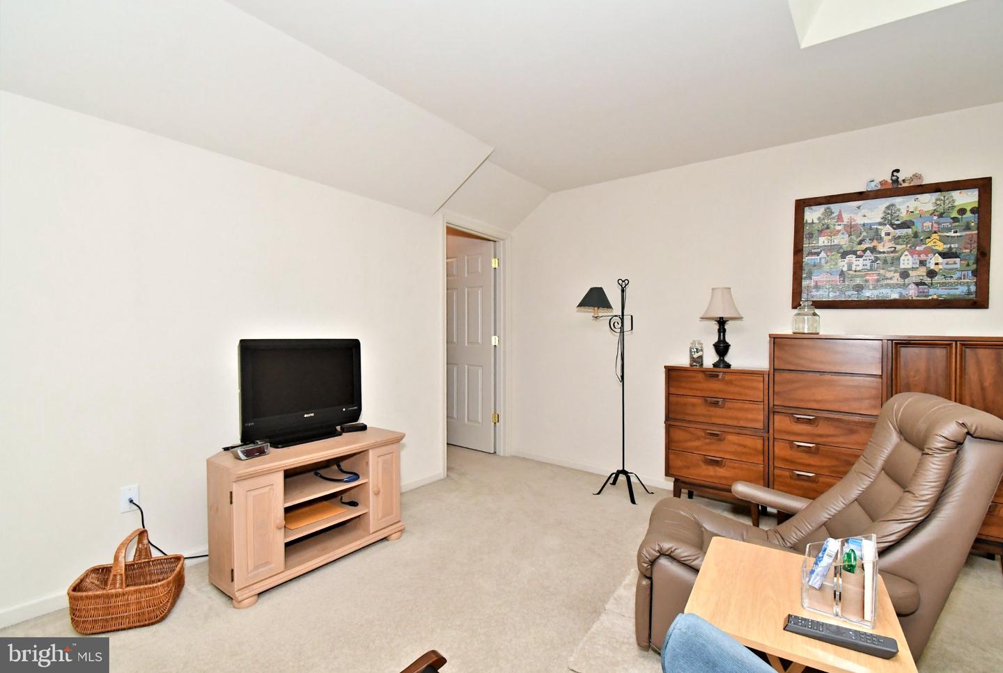 138 Arbour Ct Property Photo 33