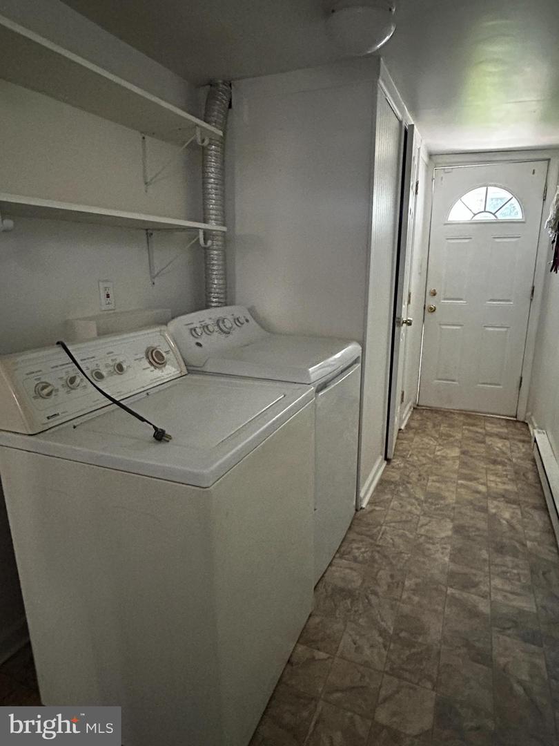 441 Walnut St Property Photo 4