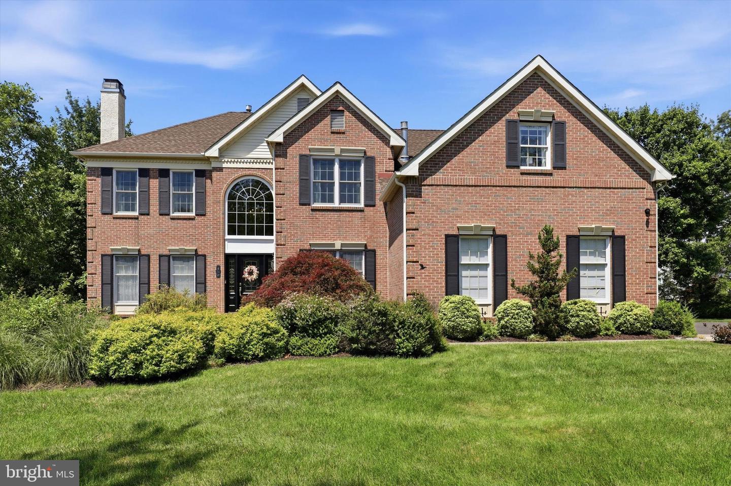 150 FAIRWAY DR