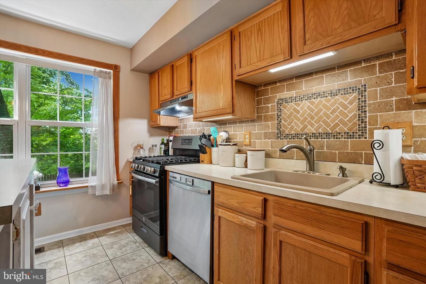 104 Yorkshire Way Property Photo 6