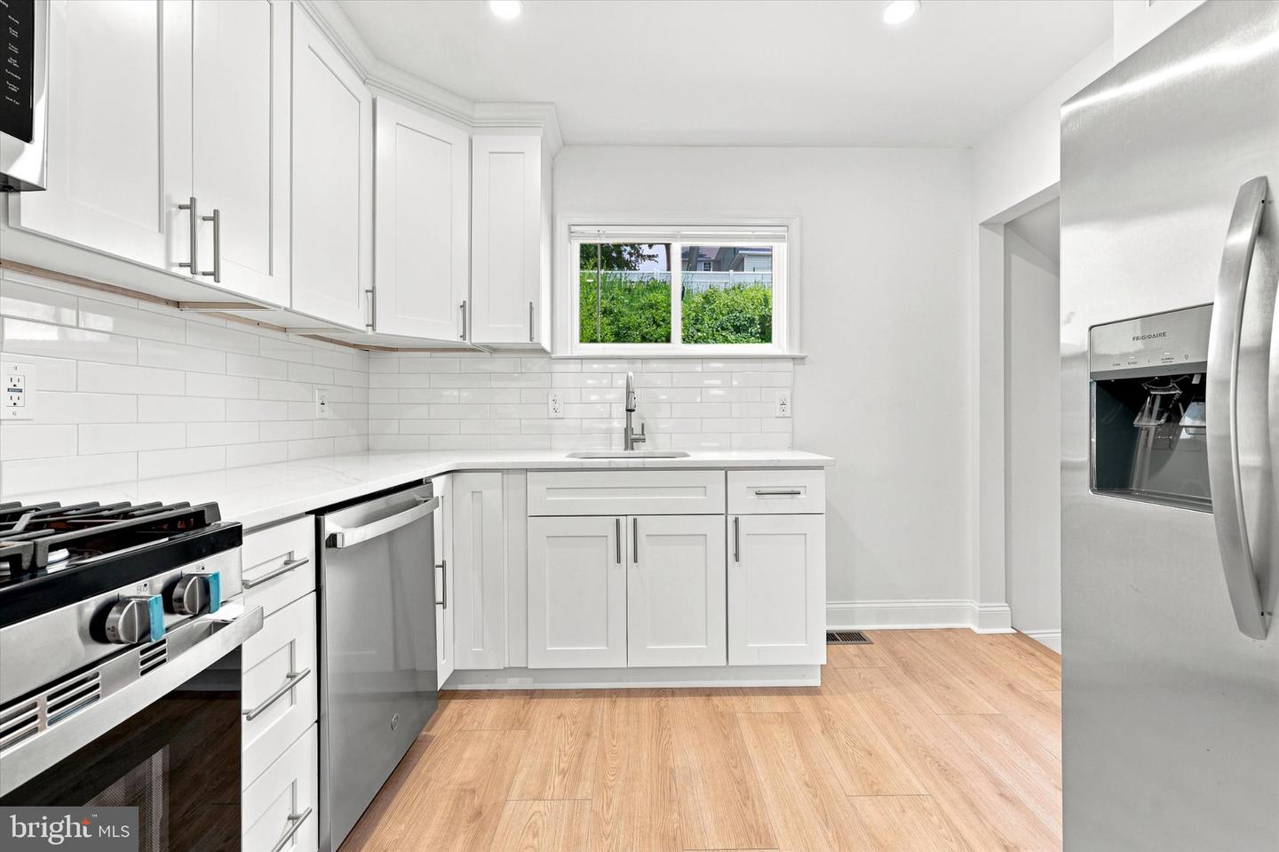 152 Egerton Ave # Property Photo 9