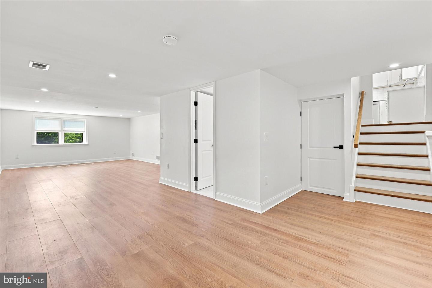 152 Egerton Ave # Property Photo 12