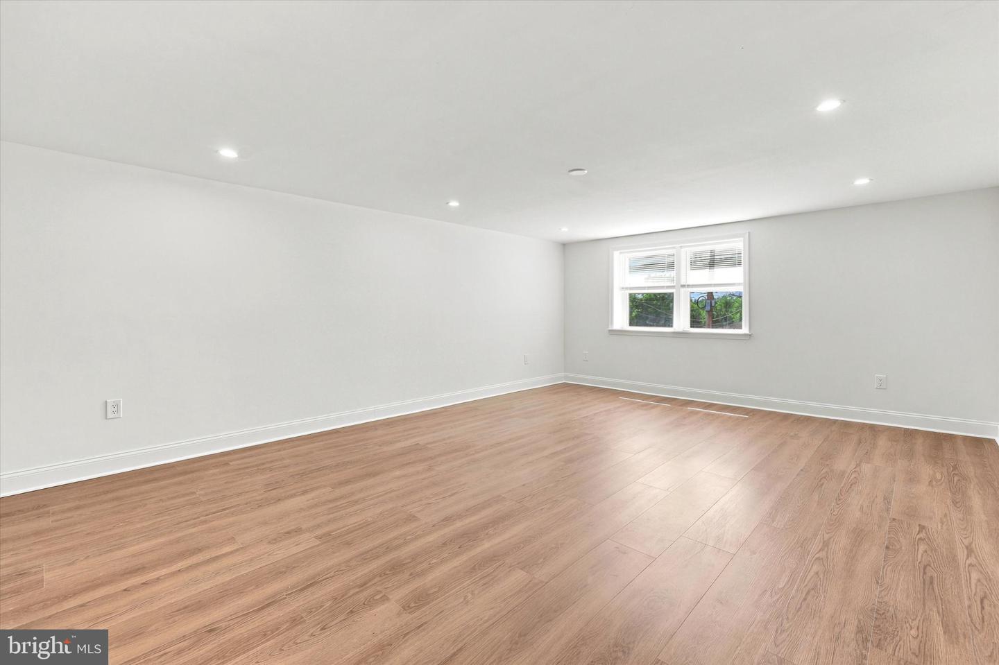 152 Egerton Ave # Property Photo 13