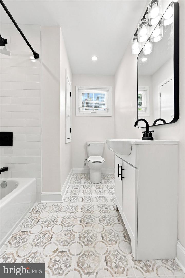 152 Egerton Ave # Property Photo 17