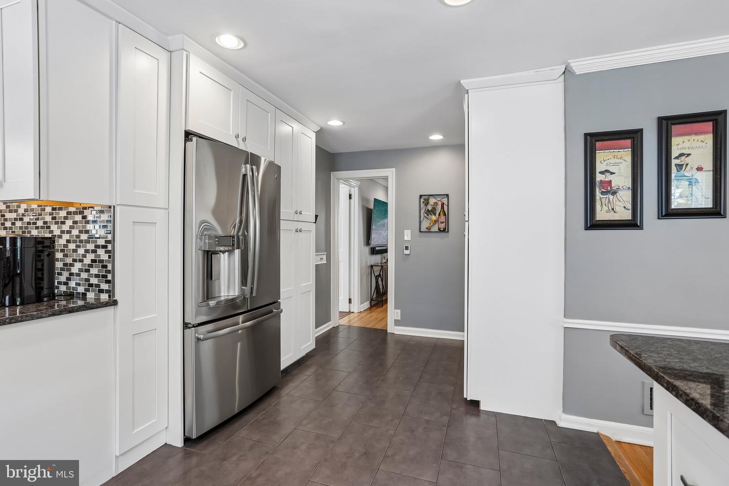 510 Cynwyd Cir Property Photo 14