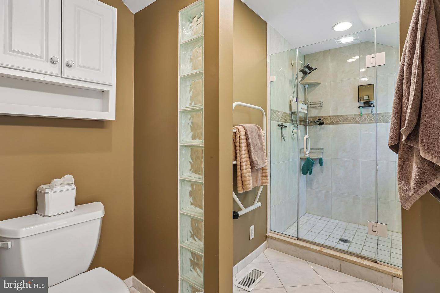 510 Cynwyd Cir Property Photo 24