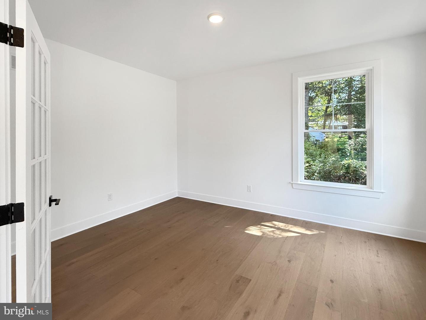 1823 N Line St Property Photo 7