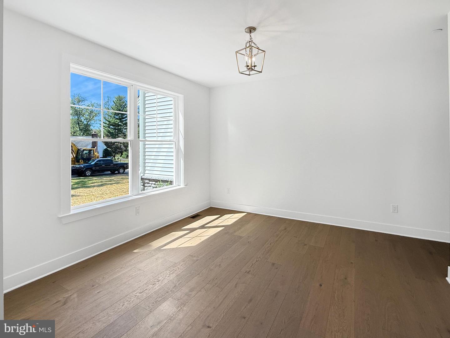 1823 N Line St Property Photo 9