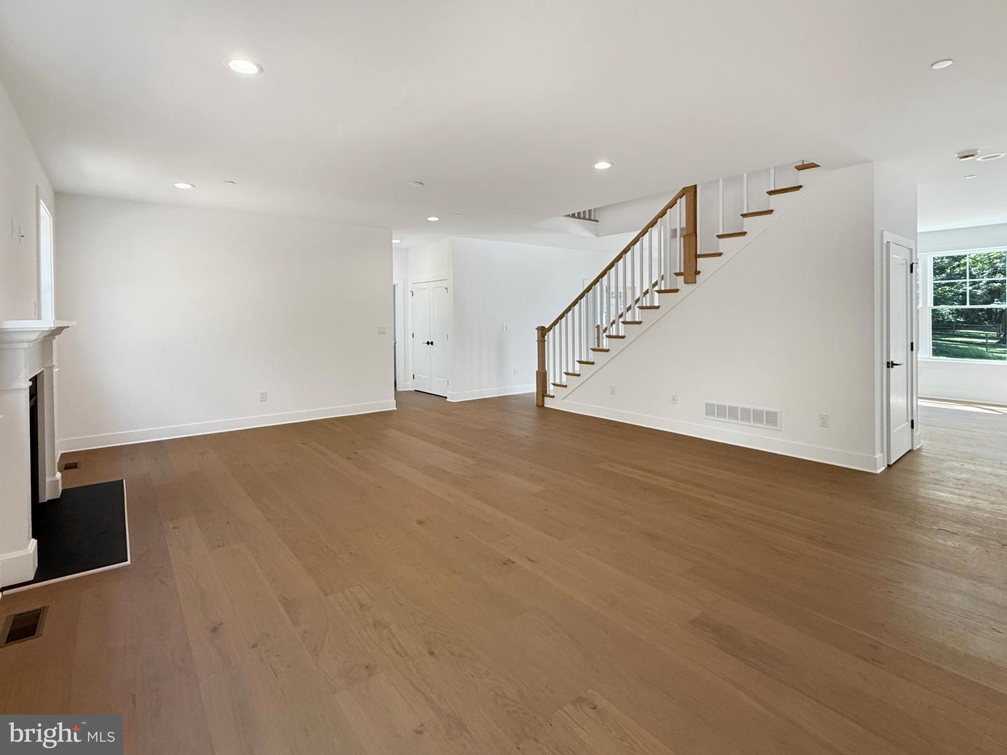 1823 N Line St Property Photo 21