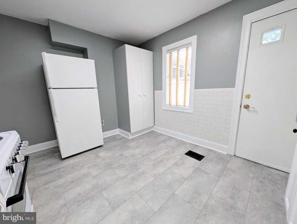 224 Williams Ave Property Photo 17