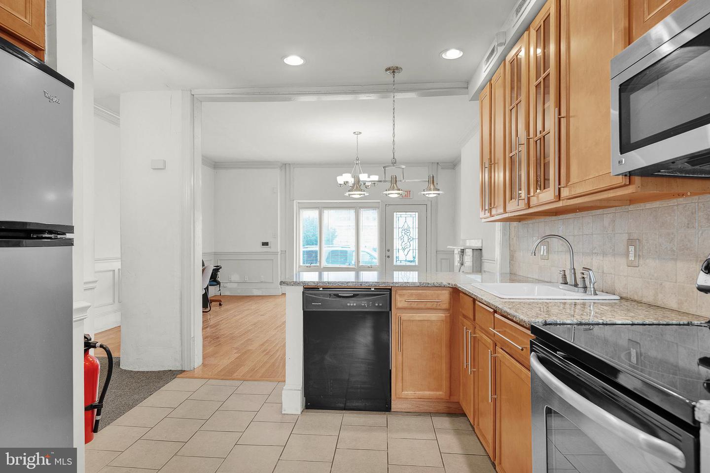 603 Swede St Property Photo 8