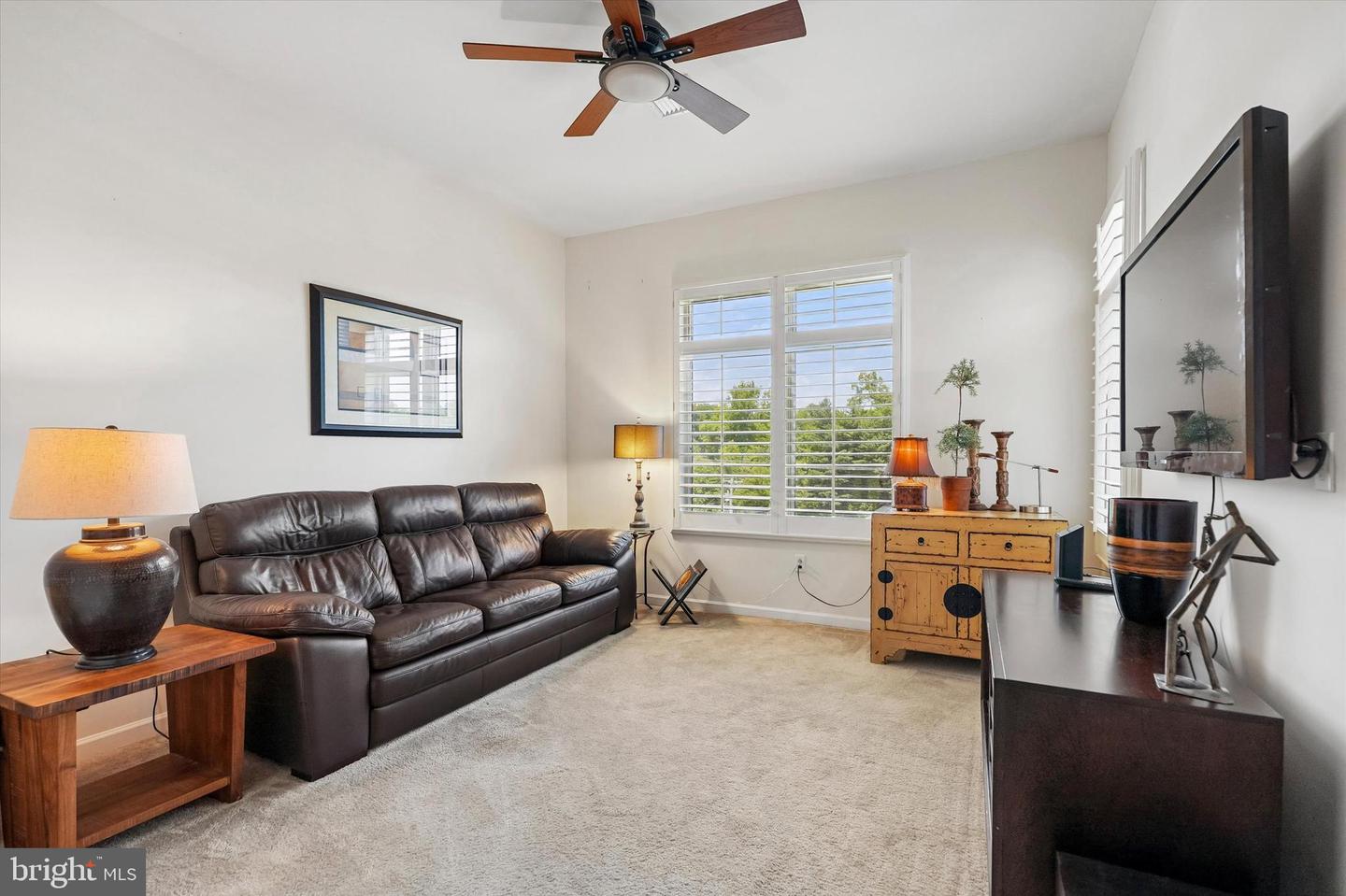 506 Carson Ter Property Photo 12