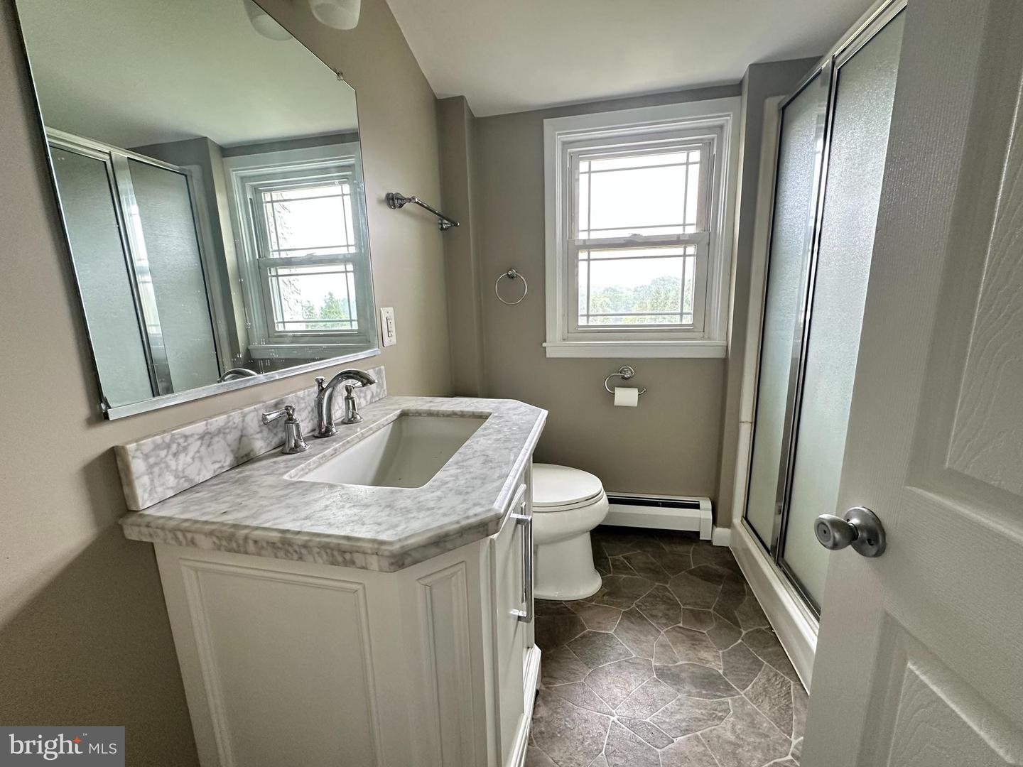 1301 N Gravel Pike #b Property Photo 10