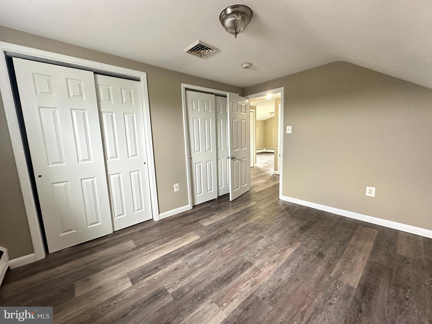 1301 N Gravel Pike #b Property Photo 13