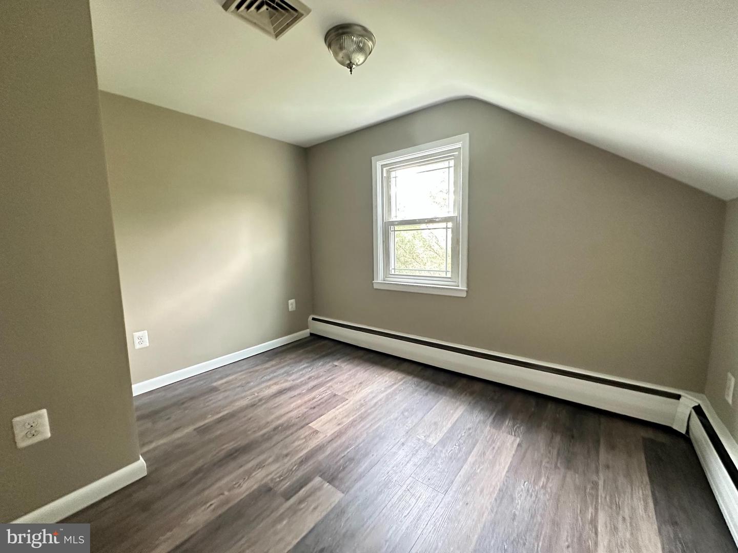 1301 N Gravel Pike #b Property Photo 15