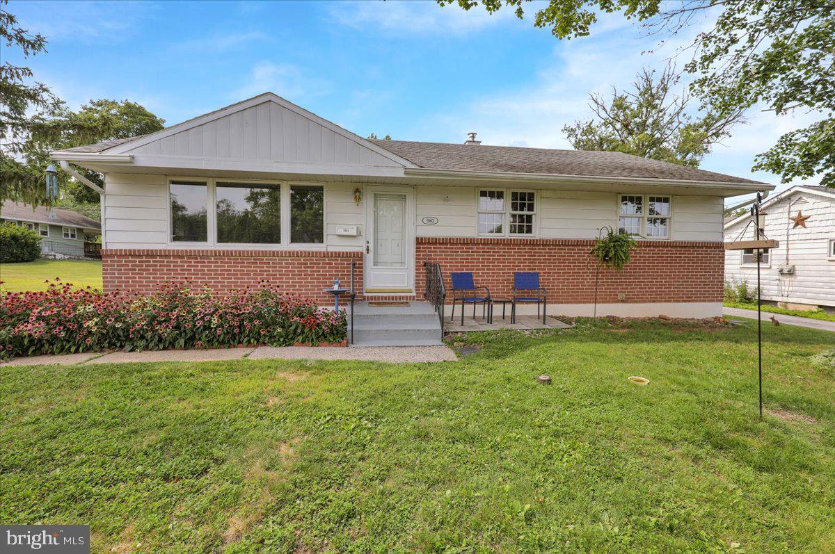 1063 Hale St Property Photo 1