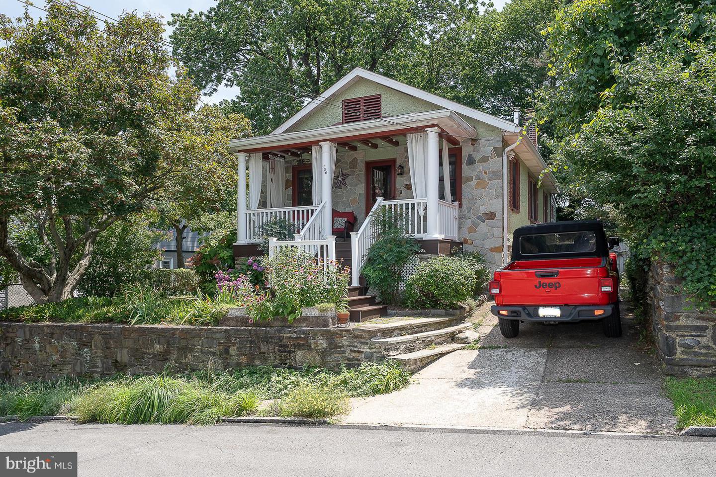 156 PENCOYD AVE Property Photo 1