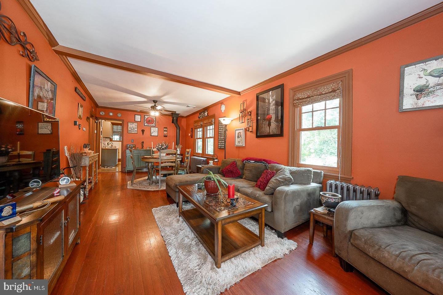 156 Pencoyd Ave Property Photo 3