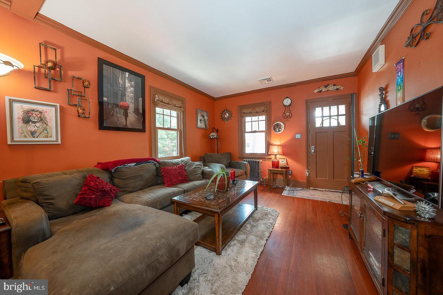 156 Pencoyd Ave Property Photo 4