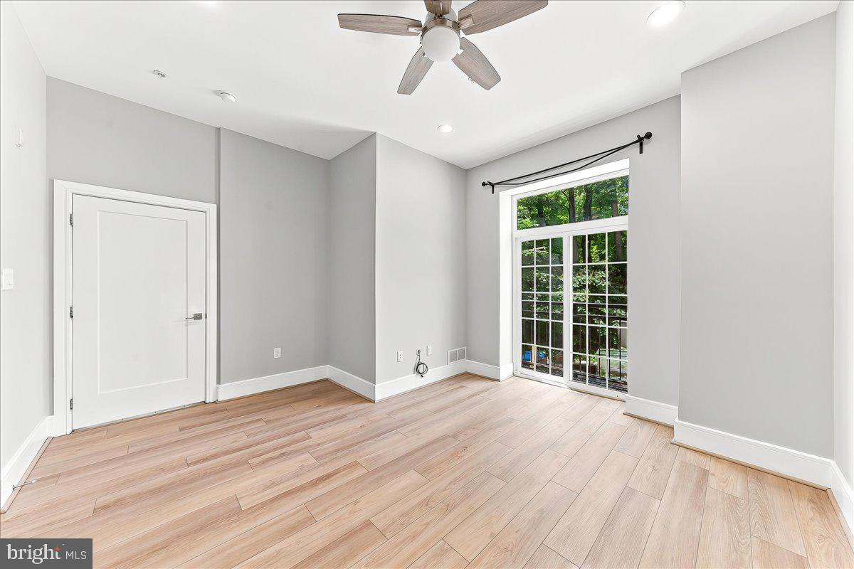 537 Apple St #101 Property Photo 23