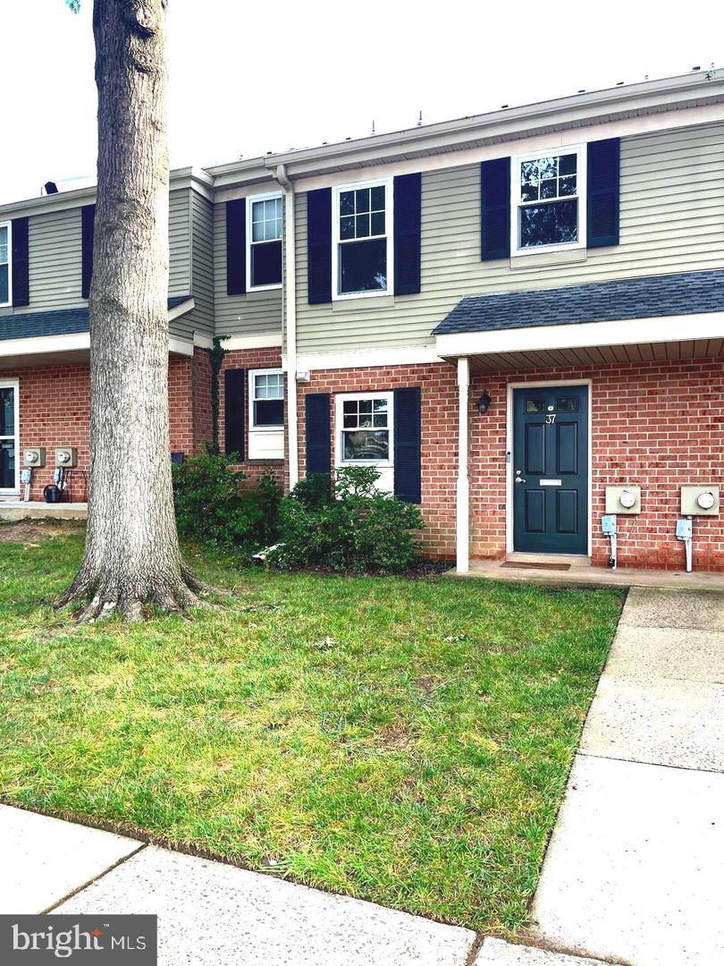 37 Winston Ct #105 U-37 Property Photo 1