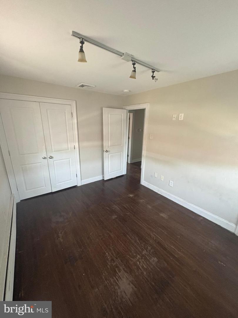210 Trinity Ave #c5 Property Photo 6