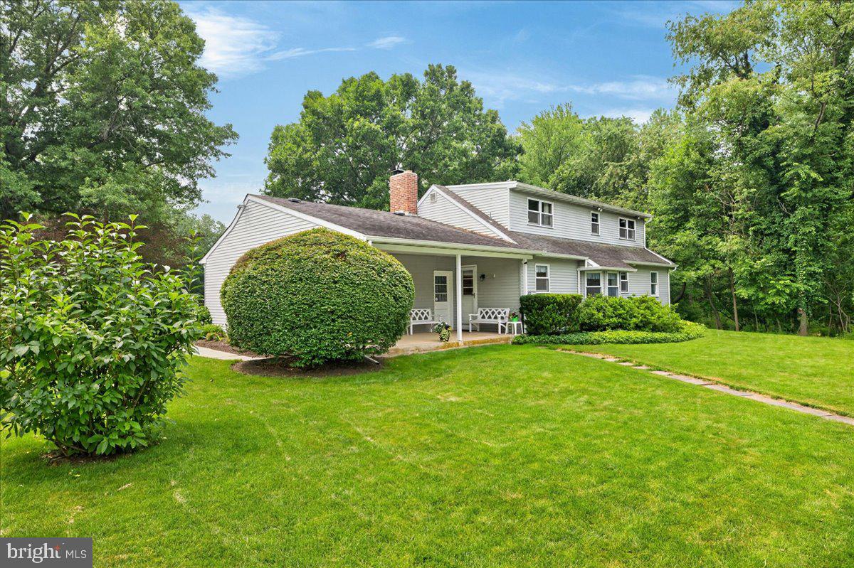 2125 Berry Dr Property Photo 32