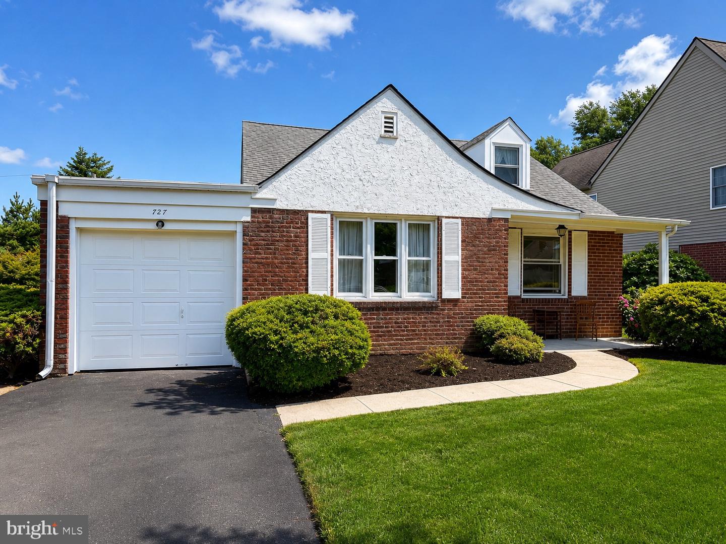 727 COTTAGE RD