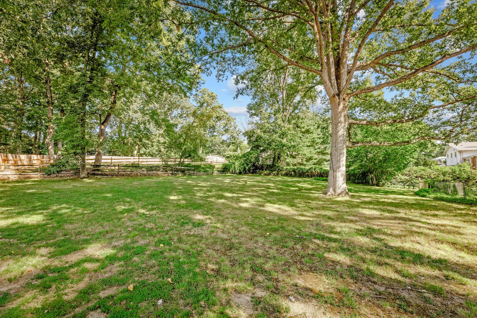 552 Cardinal Dr Property Photo 28