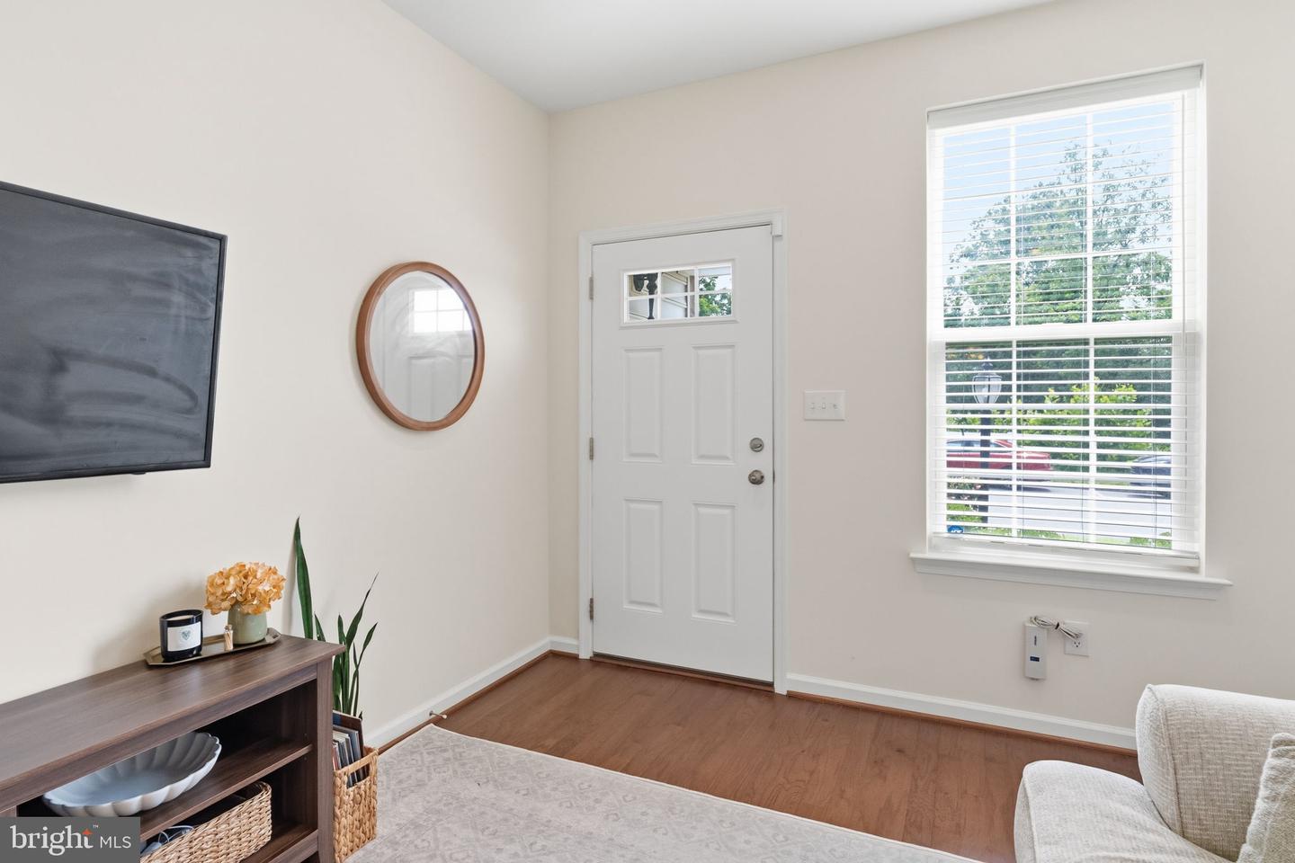 405 Sweet Bay Ln Property Photo 6