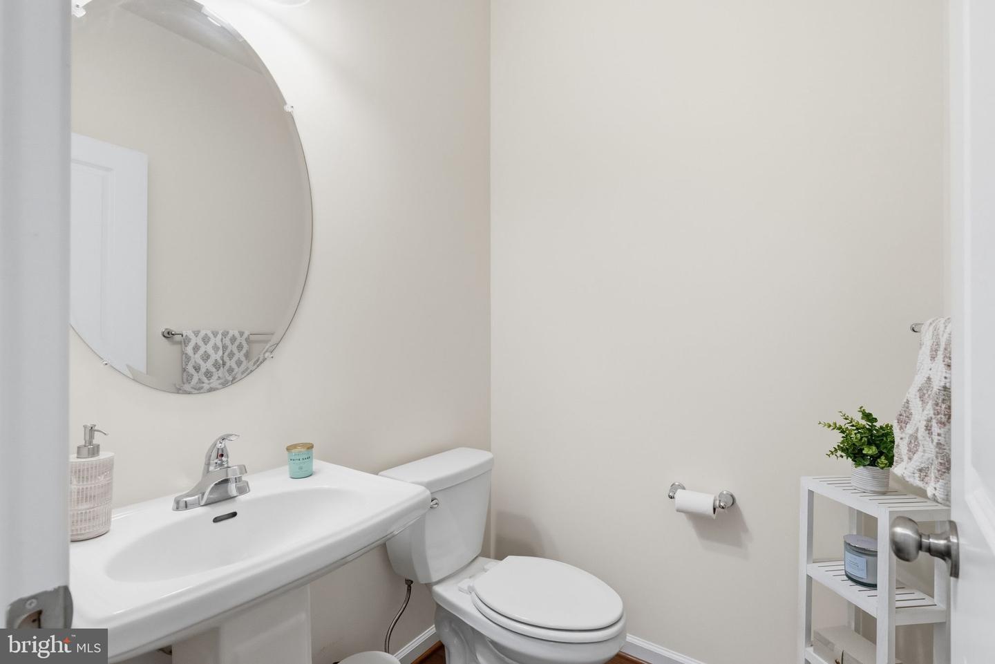 405 Sweet Bay Ln Property Photo 22