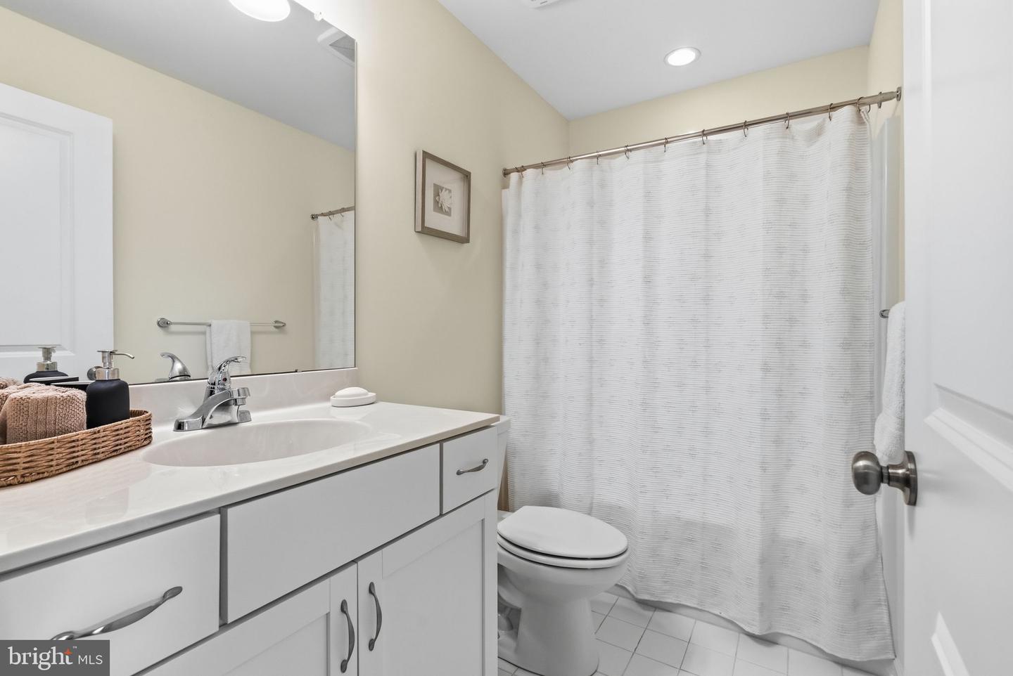 405 Sweet Bay Ln Property Photo 30
