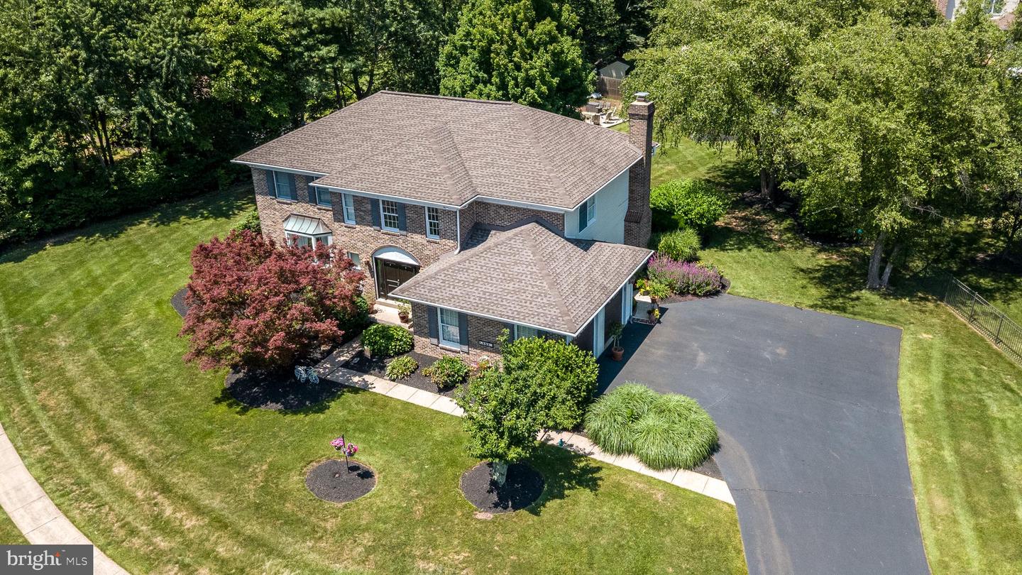 582 Weikel Rd # Property Photo 2