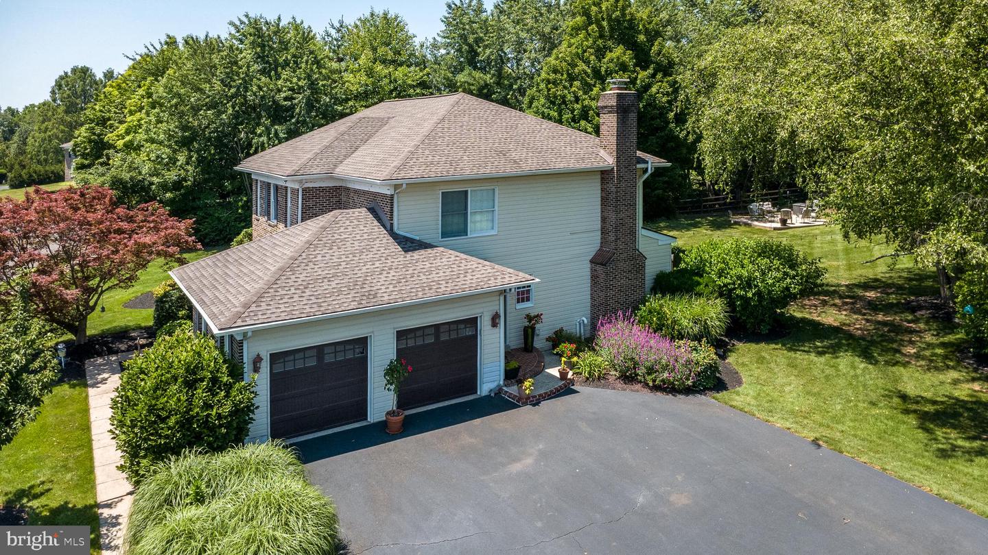 582 Weikel Rd # Property Photo 11