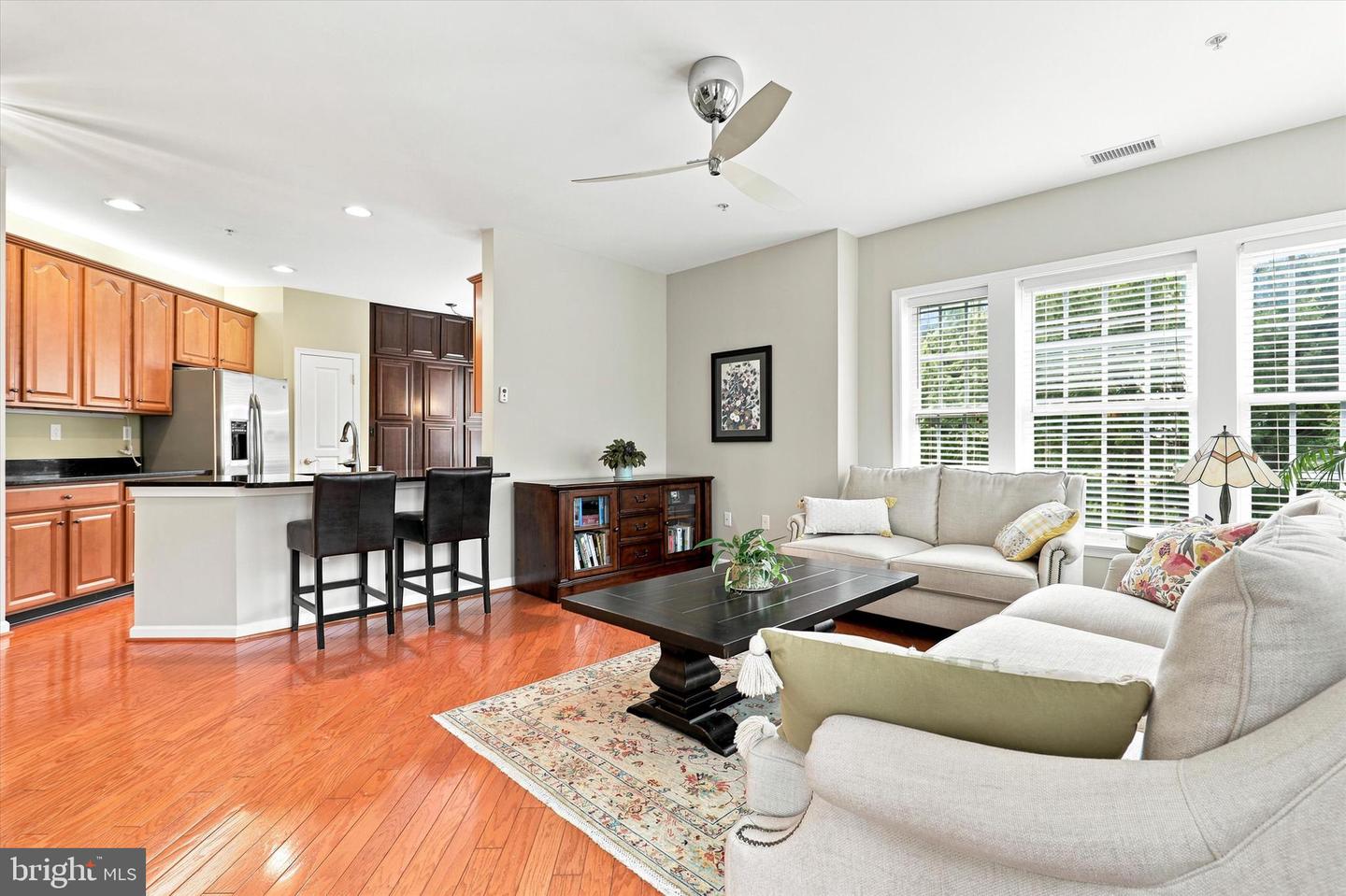 6107 Lilac Ct Property Photo 5