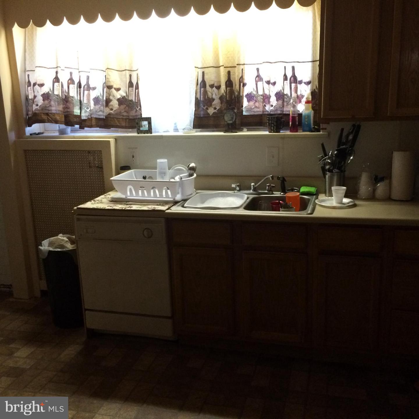 7305 N Twelfth St Property Photo 5