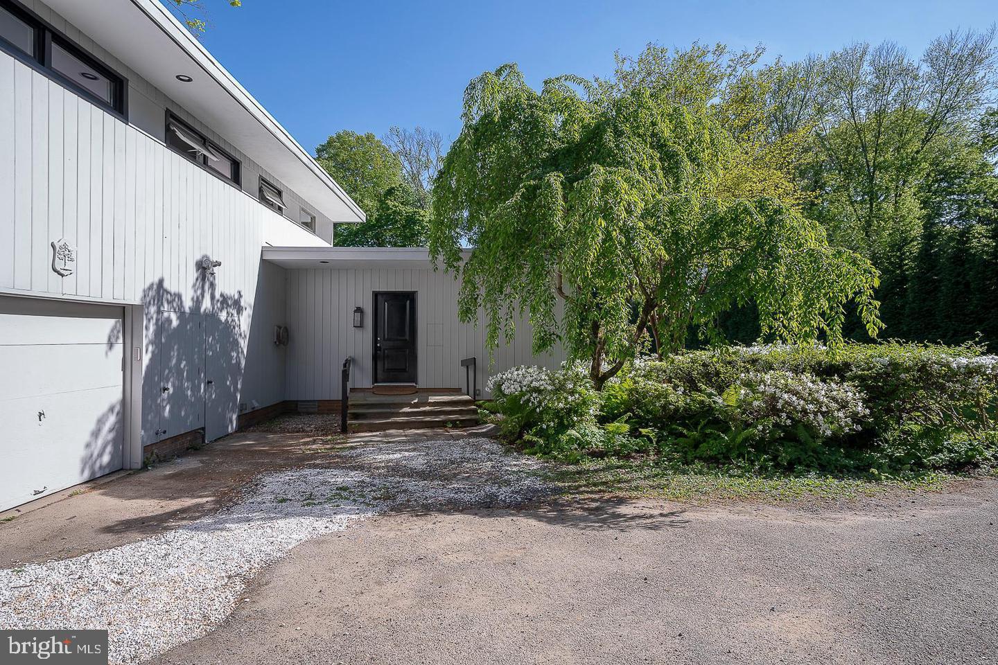 701 Mt Pleasant Rd Property Photo 3